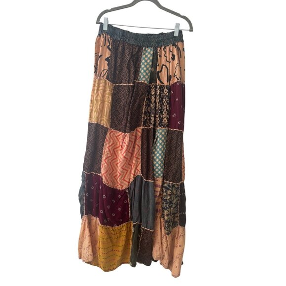 Boho Patchwork Maxi Skirt With Elastic Waistband & Flowy Design - Picture 4 of 9
